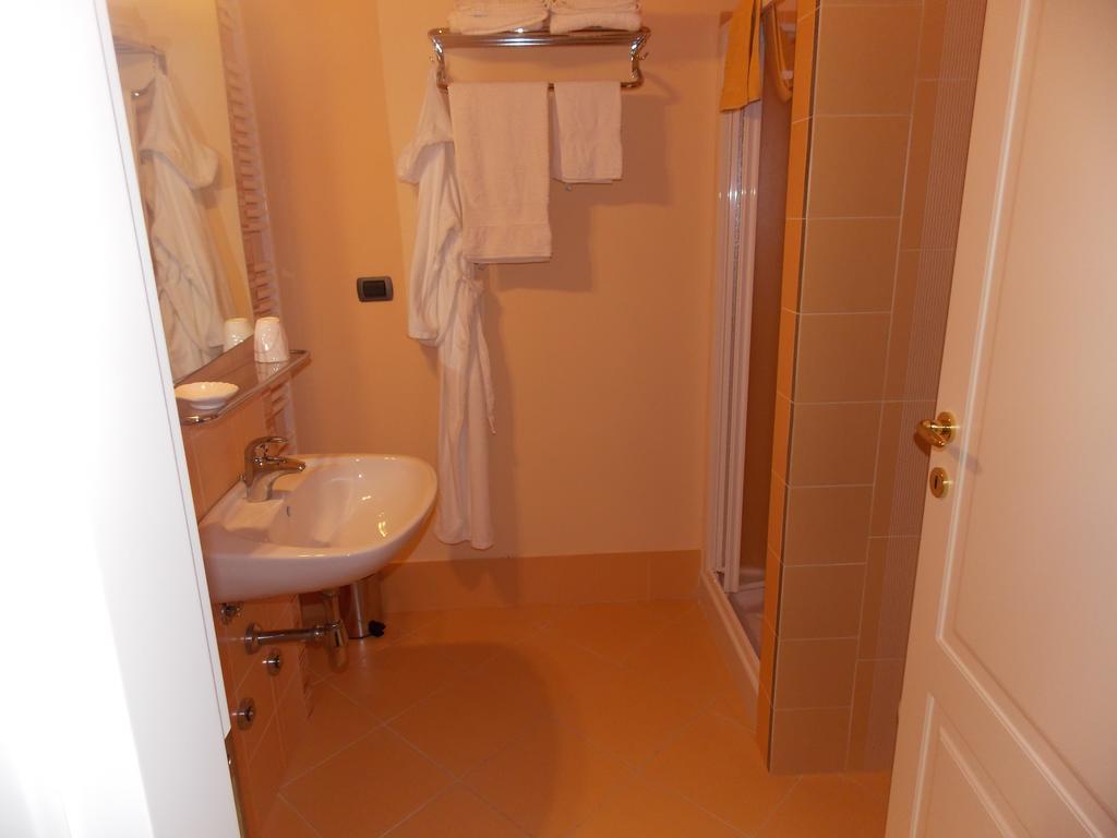 B&B La Torretta Tavullia Bagian luar foto